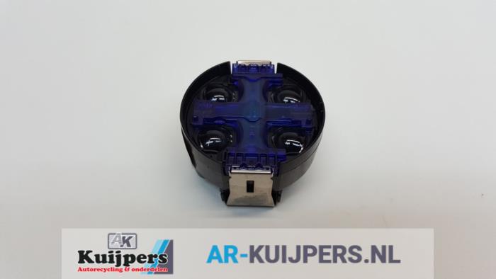 Begagnade Regnsensor Mercedes E Estate (S212) E-350 CDI V6 24V BlueEfficiency 4-Matic Pris € 19,00 Marginaltabell erbjuds av Autorecycling Kuijpers