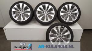 Gebrauchte Felgen Set + Reifen Opel Astra J Sports Tourer (PD8/PE8/PF8) 1.7 CDTi 16V Preis € 395,00 Margenregelung angeboten von Autorecycling Kuijpers