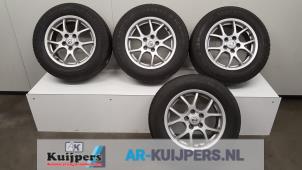 Usagé Kit jantes + pneus d'hivers Nissan Juke (F15) 1.6 16V Prix € 225,00 Règlement à la marge proposé par Autorecycling Kuijpers