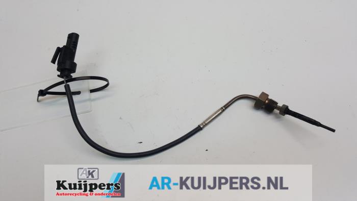 Particulate filter sensor from a Opel Astra K Sports Tourer 1.6 CDTI 110 16V 2018