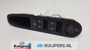 Used Multi-functional window switch Alfa Romeo 159 Sportwagon (939BX) 2.2 JTS 16V Price € 39,00 Margin scheme offered by Autorecycling Kuijpers