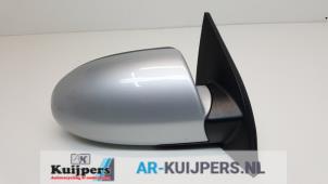 Usagé Rétroviseur extérieur droit Hyundai Accent 1.4i 16V Prix € 25,00 Règlement à la marge proposé par Autorecycling Kuijpers