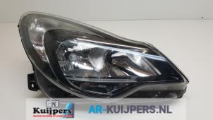 Używane Reflektor prawy Opel Corsa D 1.4 16V Twinport Cena € 125,00 Procedura marży oferowane przez Autorecycling Kuijpers