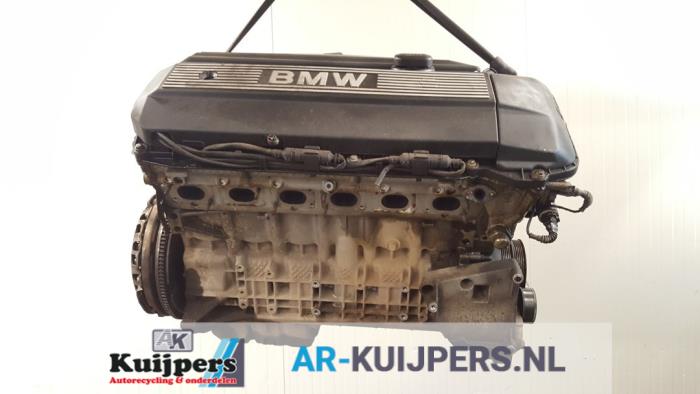Używane Silnik BMW 3 serie (E46/4) 320i 24V Cena € 450,00 Procedura marży oferowane przez Autorecycling Kuijpers