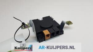 Usagé Antenne amplificateur Audi A3 (8P1) 1.6 Prix € 15,00 Règlement à la marge proposé par Autorecycling Kuijpers