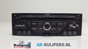 Usados Reproductor de CD y radio Peugeot 5008 I (0A/0E) 1.6 THP 16V Precio € 175,00 Norma de margen ofrecido por Autorecycling Kuijpers