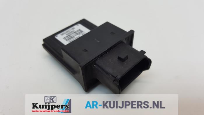 Begagnade Relä Peugeot 5008 I (0A/0E) 1.6 THP 16V Pris € 10,00 Marginaltabell erbjuds av Autorecycling Kuijpers