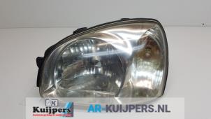 Used Headlight, left Hyundai Santa Fe I 2.0 16V 4x2 Price € 39,00 Margin scheme offered by Autorecycling Kuijpers