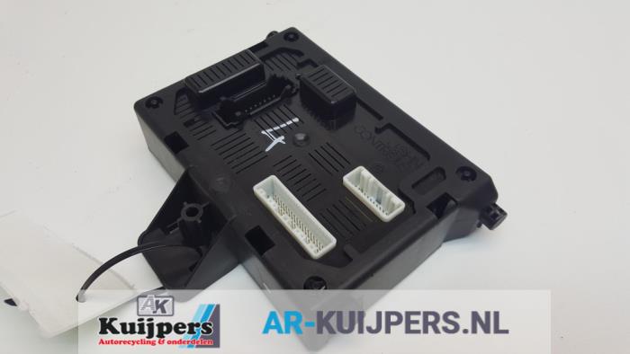 Used Body control computer Renault Clio III (BR/CR) 1.4 16V Price € 25,00 Margin scheme offered by Autorecycling Kuijpers