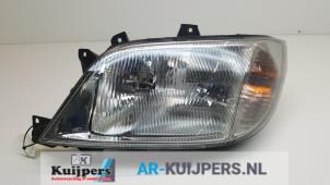 Used Headlight, left Mercedes Sprinter 2t (901/902) 208 CDI 16V Price € 50,00 Margin scheme offered by Autorecycling Kuijpers