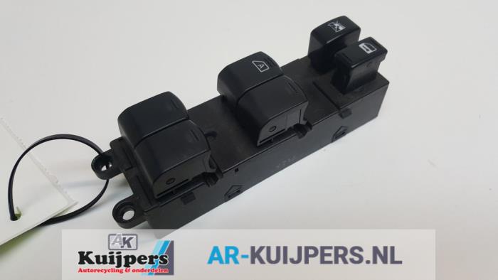 Usados Interruptor combinado de ventanillas Subaru Forester (SH) 2.0D Precio € 25,00 Norma de margen ofrecido por Autorecycling Kuijpers