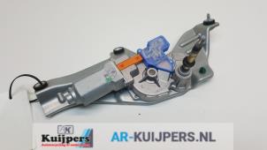 Usados Motor de limpiaparabrisas detrás Subaru Forester (SH) 2.0D Precio € 39,00 Norma de margen ofrecido por Autorecycling Kuijpers
