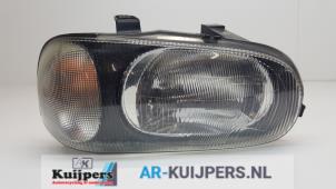 Usagé Phare droit Suzuki Alto (RF410) 1.1 16V Prix € 24,00 Règlement à la marge proposé par Autorecycling Kuijpers