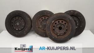 Gebrauchte Felgen Set + Reifen Ford Ka I 1.3i Preis € 95,00 Margenregelung angeboten von Autorecycling Kuijpers