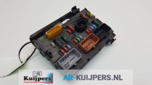Used Fuse box Peugeot 307 CC (3B) 2.0 HDIF 16V Price € 75,00 Margin scheme offered by Autorecycling Kuijpers