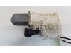 Door window motor from a Land Rover Discovery Sport (LC) 2.0 eD4 150 16V 2017