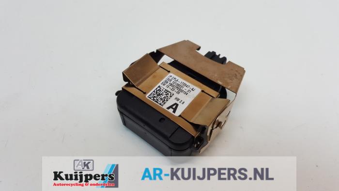 Begagnade Regnsensor Landrover Discovery Sport (LC) 2.0 eD4 150 16V Pris € 45,00 Marginaltabell erbjuds av Autorecycling Kuijpers