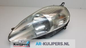 Used Headlight, left Fiat Grande Punto (199) 1.3 JTD Multijet 16V VGT Price € 40,00 Margin scheme offered by Autorecycling Kuijpers