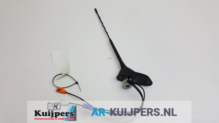 Używane Antena Citroen C4 Picasso (3D/3E) 1.6 e-HDi 115 Cena € 30,00 Procedura marży oferowane przez Autorecycling Kuijpers