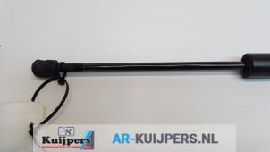 Used Rear gas strut, left Ford Galaxy (WGR) 2.3i 16V Price € 10,00 Margin scheme offered by Autorecycling Kuijpers