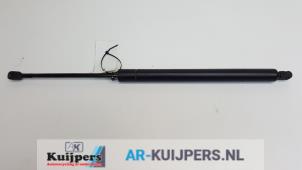 Used Rear gas strut, right Ford Galaxy (WGR) 2.3i 16V Price € 10,00 Margin scheme offered by Autorecycling Kuijpers