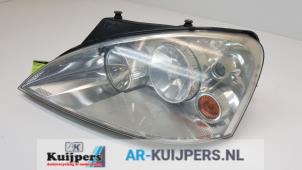 Used Headlight, left Ford Galaxy (WGR) 2.3i 16V Price € 25,00 Margin scheme offered by Autorecycling Kuijpers