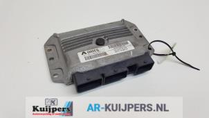Used Engine management computer Renault Clio III (BR/CR) 1.6 16V Price € 35,00 Margin scheme offered by Autorecycling Kuijpers