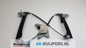 Używane Mechanizm szyby prawej przedniej wersja 2-drzwiowa Ford StreetKa 1.6i Cena € 165,00 Procedura marży oferowane przez Autorecycling Kuijpers