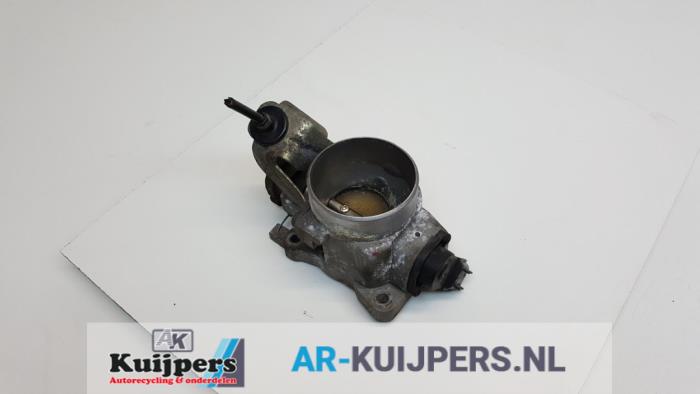Usagé Boîtier accélérateur Ford StreetKa 1.6i Prix € 25,00 Règlement à la marge proposé par Autorecycling Kuijpers