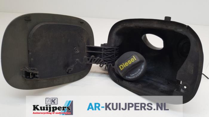Tank cap cover Volvo V70 1.6 DRIVe 16V 49300 - 31218260