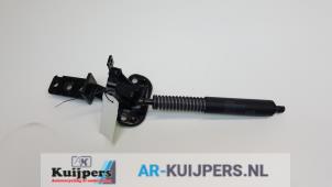 Used Rear gas strut, right Volvo V70 (BW) 1.6 DRIVe 16V Price € 25,00 Margin scheme offered by Autorecycling Kuijpers