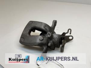 Used Rear brake calliper, right Alfa Romeo 159 Sportwagon (939BX) 2.4 JTDm 20V Price € 30,00 Margin scheme offered by Autorecycling Kuijpers