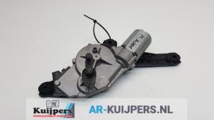 Usagé Moteur essuie-glace arrière Hyundai i10 (F5) 1.2i 16V Prix € 15,00 Règlement à la marge proposé par Autorecycling Kuijpers
