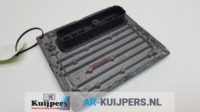 Used Engine management computer Ford Focus 2 1.6 16V Price € 60,00 Margin scheme offered by Autorecycling Kuijpers