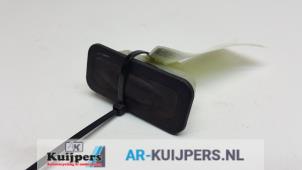 Used Tailgate switch Renault Clio III (BR/CR) 1.5 dCi FAP Price € 15,00 Margin scheme offered by Autorecycling Kuijpers