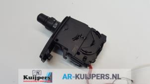 Used Light switch Renault Clio III (BR/CR) 1.5 dCi FAP Price € 60,00 Margin scheme offered by Autorecycling Kuijpers