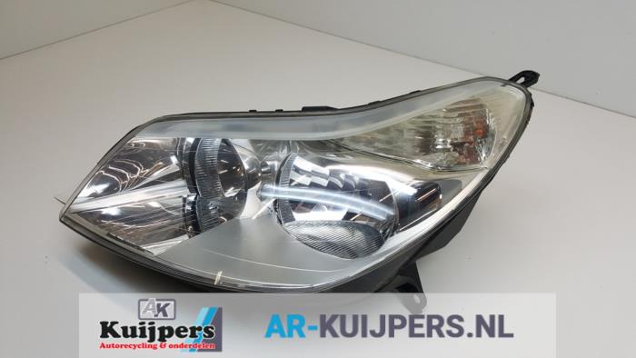 Używane Reflektor lewy Citroen C5 II Break (RE) 1.8 16V Cena € 40,00 Procedura marży oferowane przez Autorecycling Kuijpers