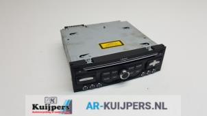 Usados Reproductor de CD y radio Peugeot 207 SW (WE/WU) 1.6 16V VTRi Precio € 190,00 Norma de margen ofrecido por Autorecycling Kuijpers