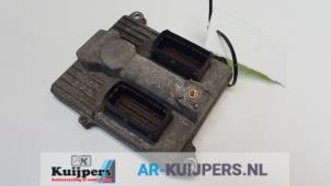Usagé Calculateur moteur Opel Vectra C GTS 2.2 DIG 16V Prix € 55,00 Règlement à la marge proposé par Autorecycling Kuijpers