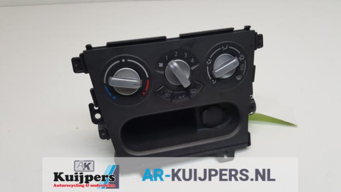 Panel de control de calefacción de un Opel Agila (B) 1.0 12V 2012