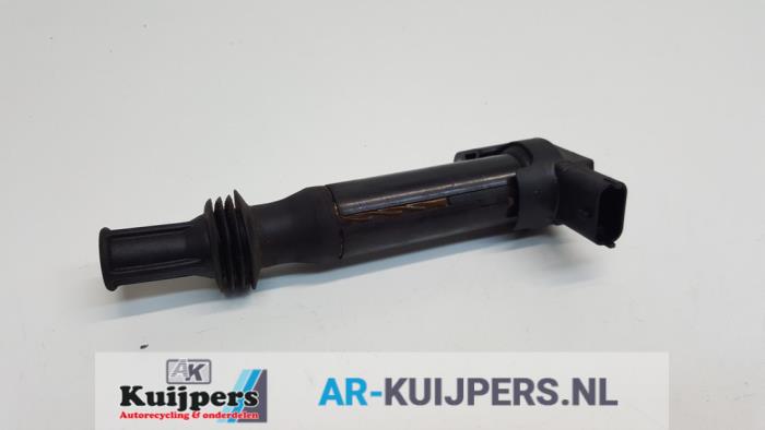 Pen ignition coil from a Peugeot 308 SW (L4/L9/LC/LJ/LR) 1.2 12V e-THP PureTech 110 2015