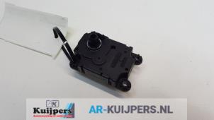 Used Heater valve motor Peugeot 308 SW (L4/L9/LC/LJ/LR) 1.2 12V e-THP PureTech 110 Price € 10,00 Margin scheme offered by Autorecycling Kuijpers