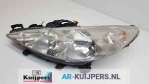 Used Headlight, left Peugeot 207/207+ (WA/WC/WM) 1.4 16V Price € 45,00 Margin scheme offered by Autorecycling Kuijpers
