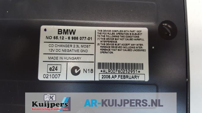 Changeur de CD d'un BMW 3 serie Touring (E91) 325i 24V 2006