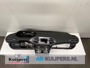 Used Dashboard Peugeot 308 SW (L4/L9/LC/LJ/LR) 1.2 12V e-THP PureTech 110 Price € 1.100,00 Margin scheme offered by Autorecycling Kuijpers