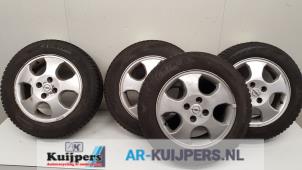 Usagé Kit jantes + pneus d'hivers Opel Astra G Caravan (F35) 1.6 16V Prix € 175,00 Règlement à la marge proposé par Autorecycling Kuijpers