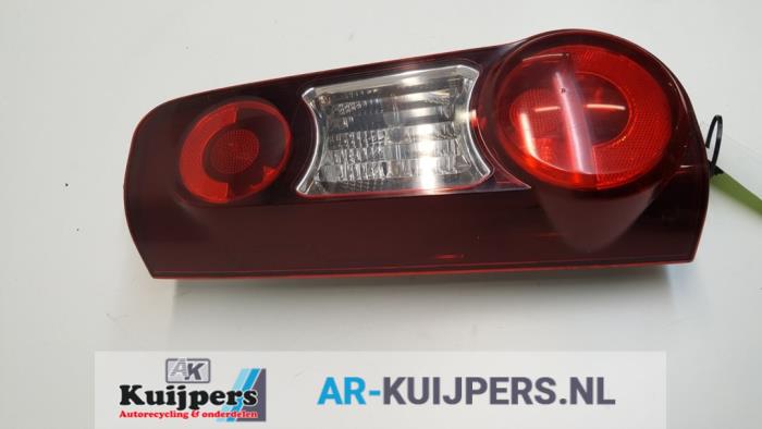 Taillight, left from a Citroën Berlingo 1.6 Hdi 75 2012