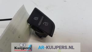 Used Central locking switch Audi SQ5 (8RB) 3.0 TDI V6 24V Price € 10,00 Margin scheme offered by Autorecycling Kuijpers