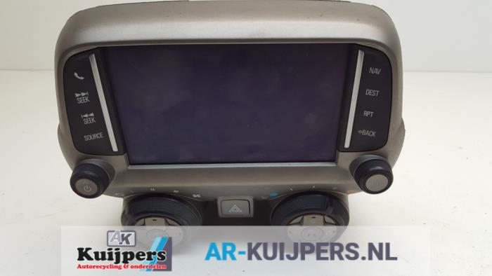 Begagnade Innerdisplay Chevrolet Camaro Pris € 300,00 Marginaltabell erbjuds av Autorecycling Kuijpers