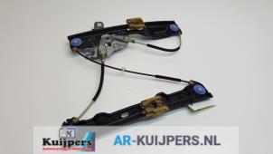 Used Window mechanism 4-door, front right Opel Astra J Sports Tourer (PD8/PE8/PF8) 1.7 CDTi 16V Price € 55,00 Margin scheme offered by Autorecycling Kuijpers